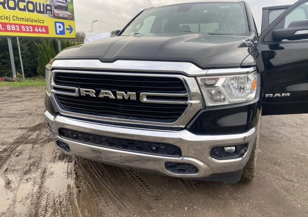 Dodge RAM cena 109900 przebieg: 40458, rok produkcji 2019 z Rzeszów małe 781